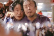 好，用户让我写一篇关于如何申请滴滴的文章，标题和内容都要写。首先，我得确定文章的结构。标题要吸引人，可能用如何轻松申请滴滴，开启你的出行新篇章这样的标题，既直接又激励人心