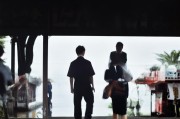 好，用户让我写一篇关于贵州慢性病怎么申请的文章，首先得确定标题。标题要简洁明了，能吸引读者，所以贵州慢性病申请指南，政策解读与办理流程听起来不错