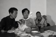 好，用户让我写一篇关于申请填错怎么发邮件的文章，标题和内容都要写。首先，我需要确定标题，要吸引人又明确。可能用申请填错怎么办？发邮件的正确步骤与注意事项这样的标题，既说明了问题，又给出了解决方案