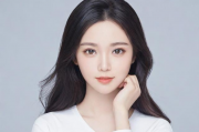 微信朋友圈视频自动播放困扰？教你轻松关闭，省流量又省心！轻松关闭微信朋友圈视频自动播放，告别流量困扰！