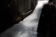 好，用户让我写一篇关于英国博士申请的文章，关键词是英国博士可以怎么申请。首先，我需要确定文章的结构和内容。用户还给了一个示例标题和内容，所以我可以参考一下