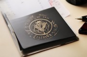 好，用户让我写一篇关于如何申请文字商标注册的文章，还给了一个标题和字数要求。首先，我需要明确用户的需求。他们可能是一个想申请商标的人，可能对流程不太熟悉，所以需要详细的指导