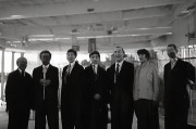 好，用户让我写一篇关于怎么申请家电售后的文章，先写标题，再写内容，内容不少于826个字。首先，我需要确定文章的结构。标题要简洁明了，能吸引读者，所以家电售后申请指南，从选择到维护听起来不错