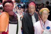 好，用户让我写一篇关于移动怎么申请和多号的文章，首先我需要确定标题。标题要简洁明了，能吸引读者，所以移动多号申请指南，轻松开启多线业务之旅听起来不错
