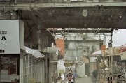 嗯，用户让我写一篇关于国内读博怎么申请的文章，还给了标题和内容的要求。首先，我需要确定标题，可能需要吸引人，同时涵盖申请流程和注意事项。标题定为国内读博怎么申请？流程全解析及注意事项应该不错