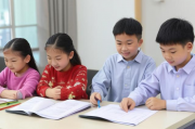 人工智能寒假班学什么好？揭秘寒假班热门课程与学习技巧，寒假人工智能学习攻略，热门课程与高效学习技巧大揭秘