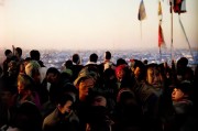 好，用户让我写一篇关于港大申请条件的文章，标题和内容都要写。首先，我需要确定标题，得简洁明了，又能吸引人。可能用港大申请条件查询指南，助你顺利入学这样的标题，既说明了主题，又暗示了实用信息