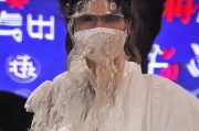 好，用户让我写一篇关于苏州怎么申请积分的文章，先写标题，再写内容，内容不少于807个字。首先，我需要确定文章的结构。标题要吸引人，可能用苏州积分申请指南，轻松开启积分之旅这样的标题，既明确又吸引人