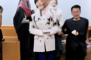 好，用户让我写一篇关于怎么看申请的大王卡的文章，先写标题，再写内容，内容不少于878个字。首先，我需要明确什么是大王卡。根据上下文，应该是申请信用卡时的策略或技巧，帮助用户更有效地申请到大额信用卡