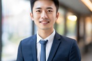 嗯，用户让我写一篇关于团干申请书的文章，标题和内容都要写。首先，我得理解用户的需求。他们可能需要一篇指导性的文章，帮助团干部撰写申请书，所以内容应该详细且实用