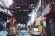 好，用户让我写一篇关于招商银行金卡申请的文章，标题和内容都要写。首先，我需要确定标题，要吸引人又明确。招商银行金卡是招商银行的高端信用卡，所以标题可以强调它的高端和福利
