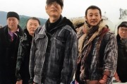 好，用户让我写一篇关于农村怎么申请光纤的文章，先写标题，再写内容，内容不少于894个字。首先，我需要确定文章的结构。标题要简洁明了，能吸引读者，比如农村如何申请光纤网络，政策解读与申请指南