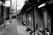 好，用户让我写一篇关于网上怎么申请社保的文章，首先得确定文章的标题。标题要简洁明了，能吸引读者，所以社保在网上申请？这些步骤你必须知道！这个标题不错，涵盖了主题，还带点鼓励的感觉