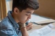 嗯，用户让我写一篇关于挂科申请书的文章，标题和内容都要写。首先，我得理解用户的需求。挂科申请书通常是在学校里用的，学生如果挂科了，可能需要写一份申请书来说明情况，请求老师或学校批准重修或者补考