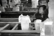 嗯，用户让我写一篇关于回校考试申请书的文章，标题和内容都要写。首先，我得理解用户的需求。可能用户是学生，需要写回校考试的申请书，但不太清楚怎么写，所以想让我帮忙